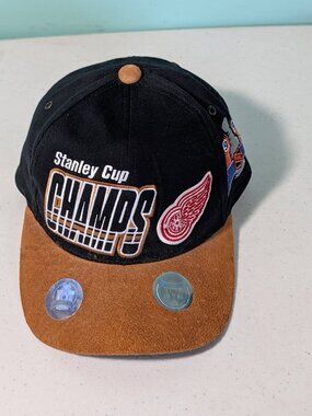 Stanley Cup Champs 1997 Detroit Red Wings Starter Adjustable Hat Vintage